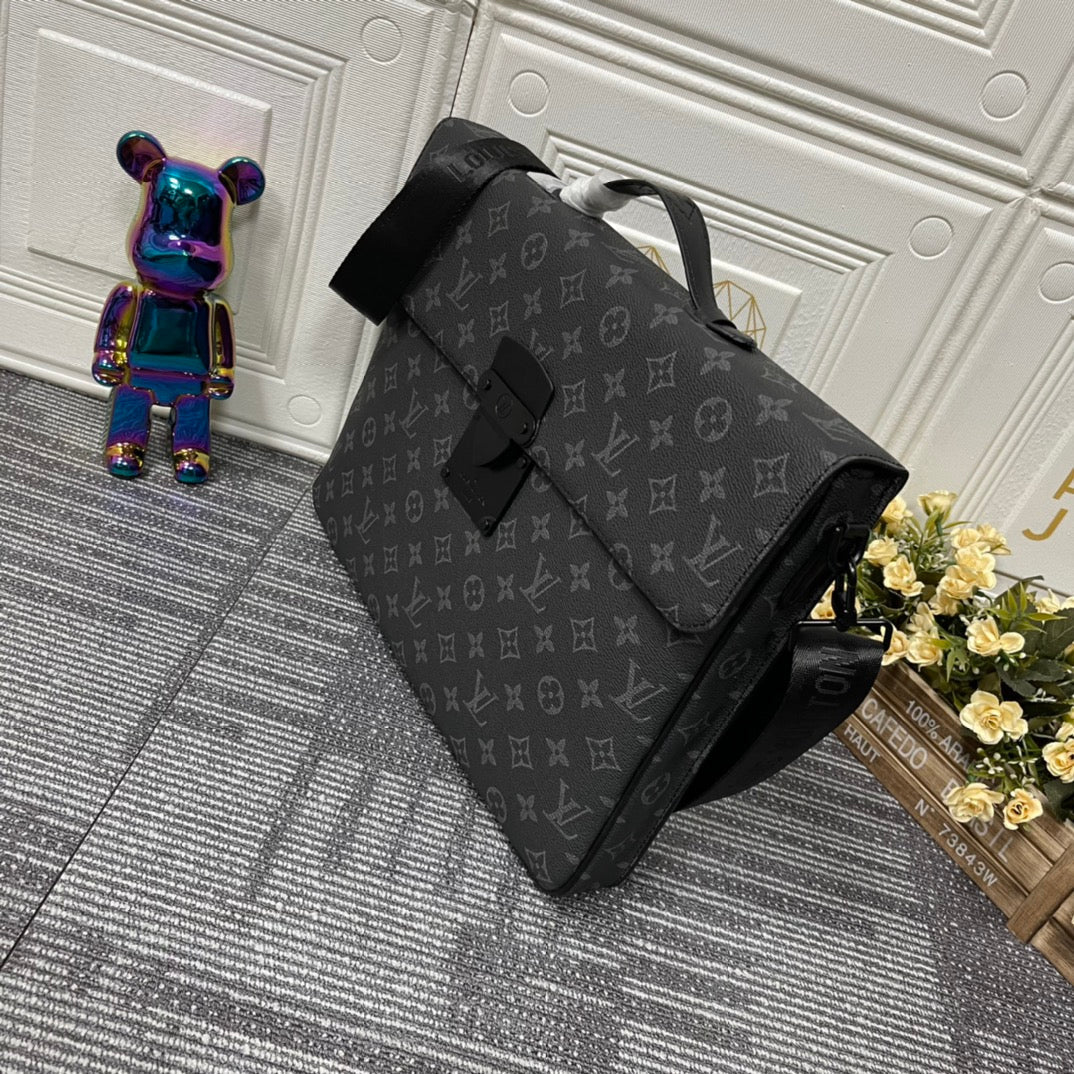 Luxe Touch Bags