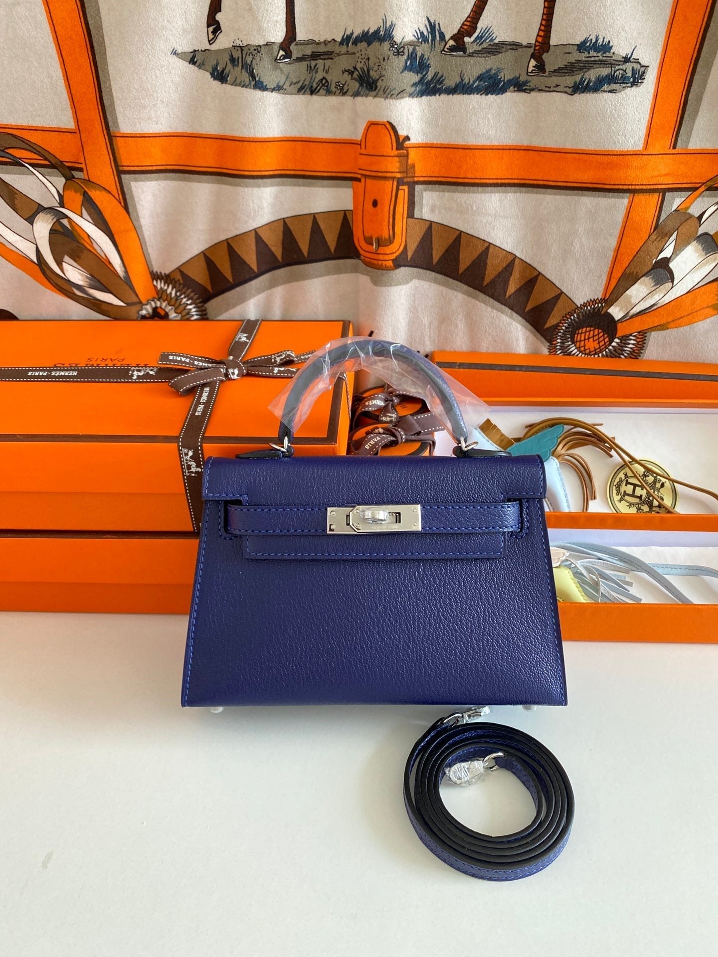 Luxe Touch- Fashion New Arrival Bag - HMS - 053