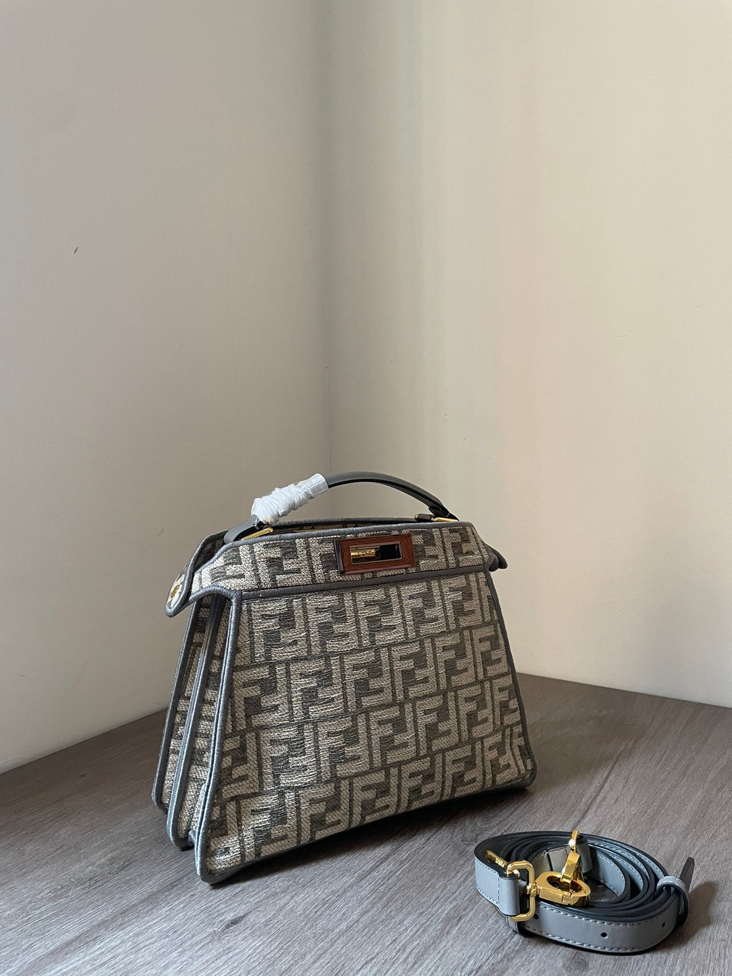 Luxe Touch -  Bag - FED - 139