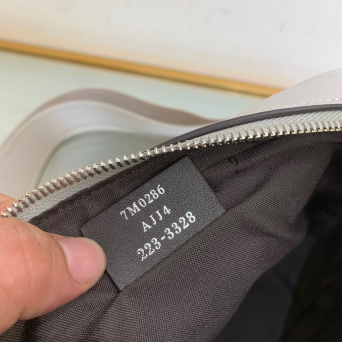 Luxe Touch -  Bag - FED - 120