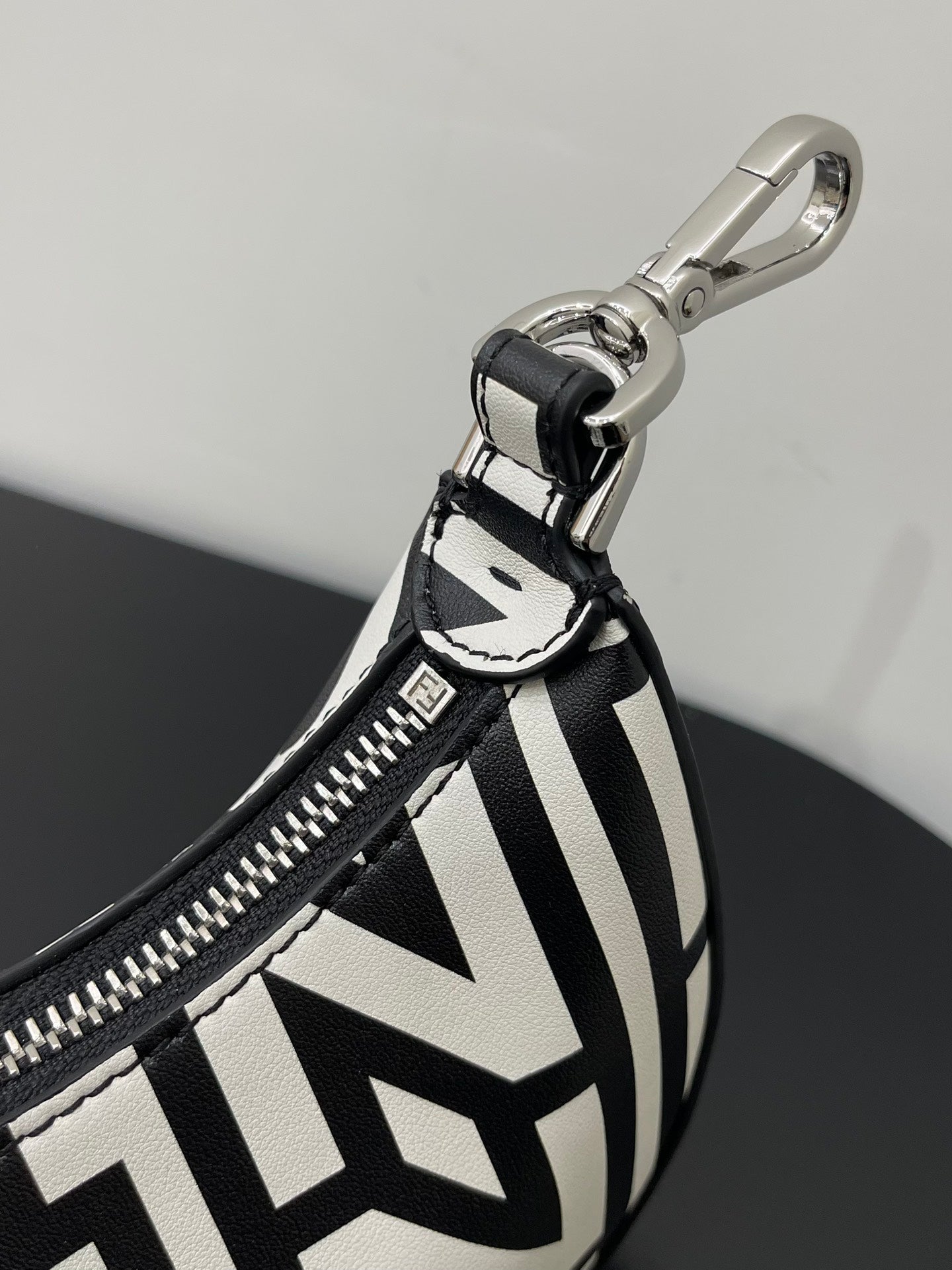 Luxe Touch Bags -  Bag - FED - 084