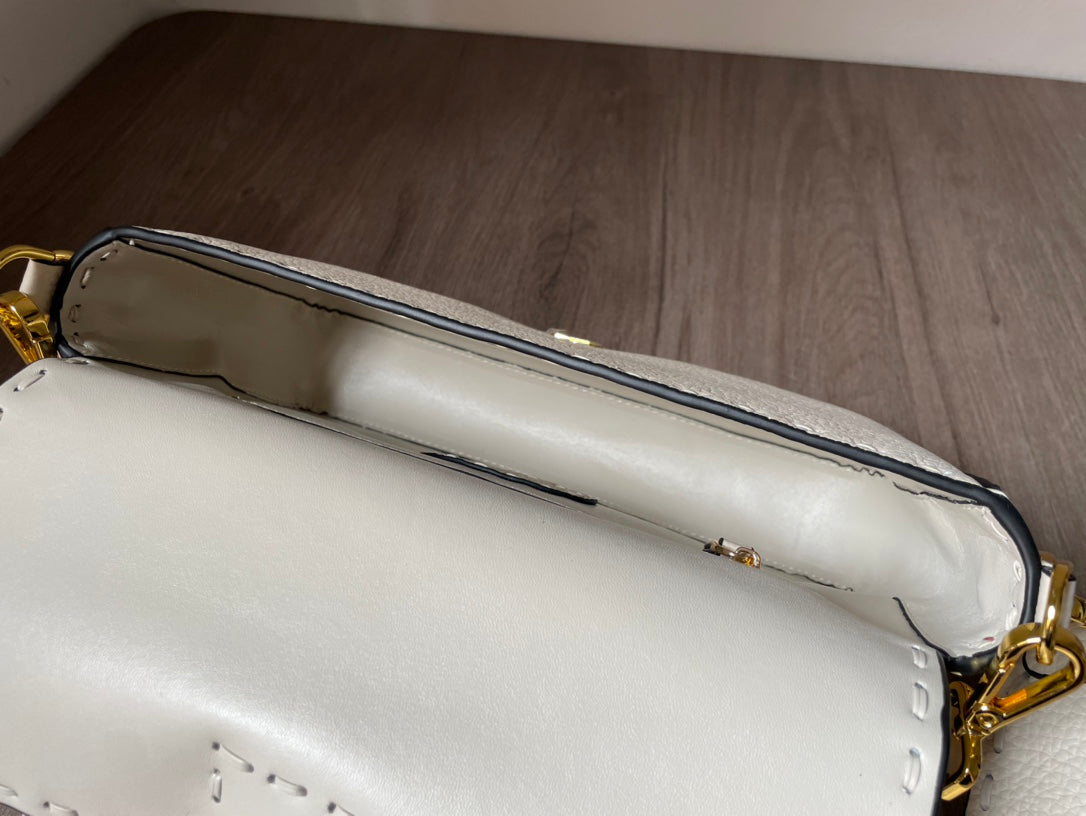 Luxe Touch -  Bag - FED - 029