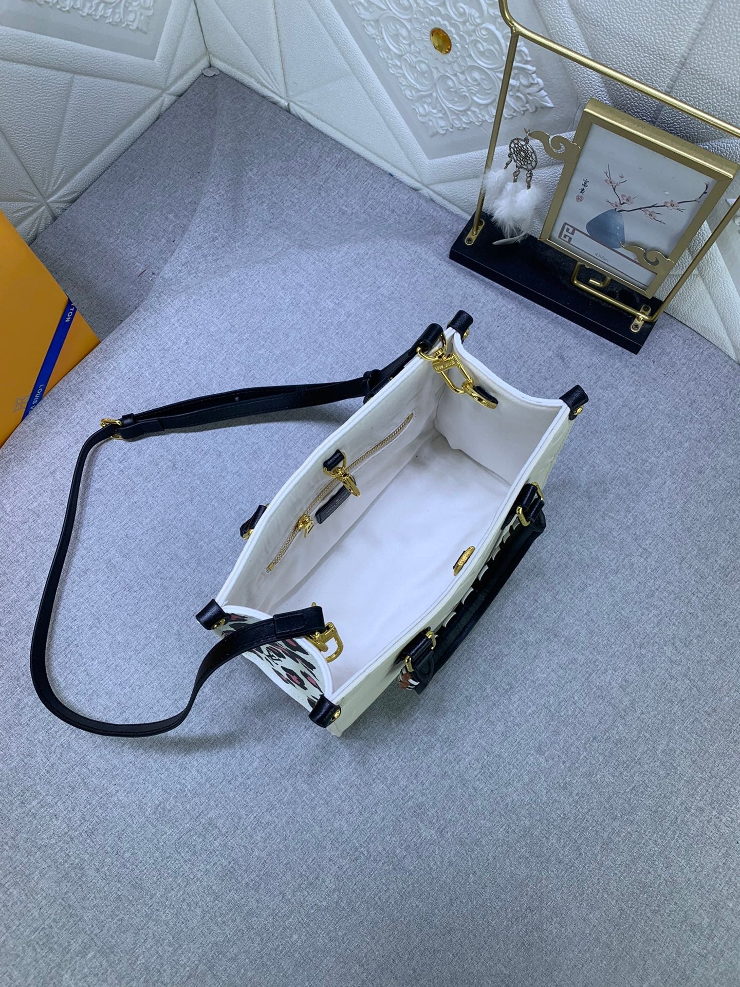 Luxe Touch Bags