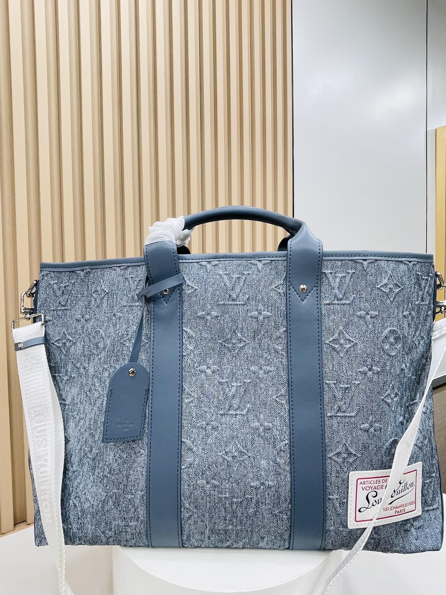 Luxe Touch Bags