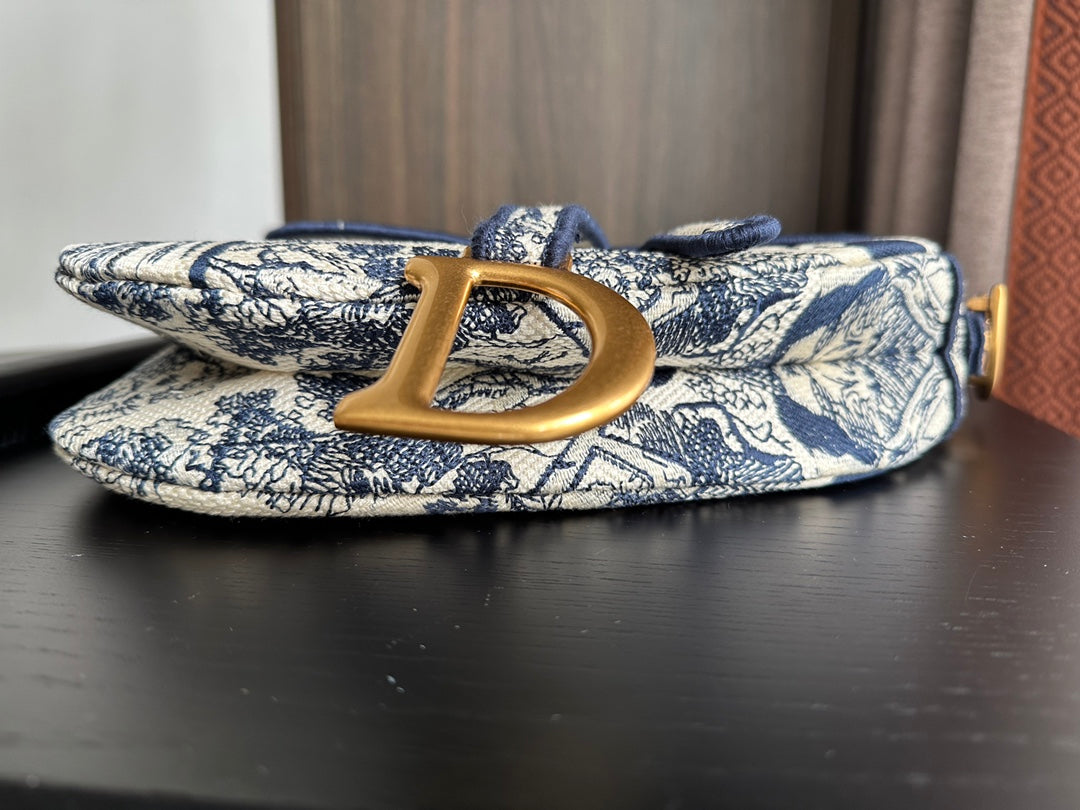 Luxe Touch Bags