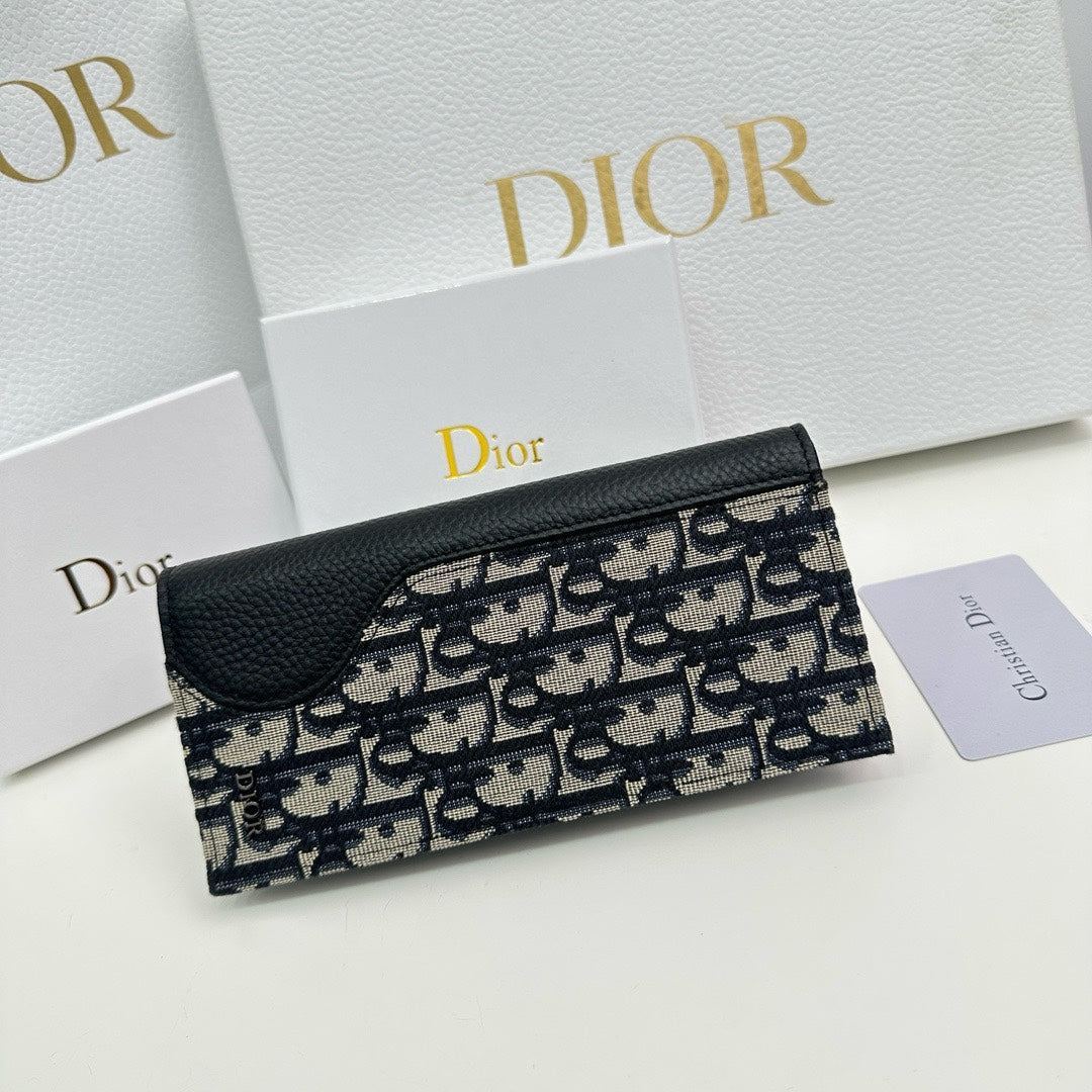 Luxe Touch Bags