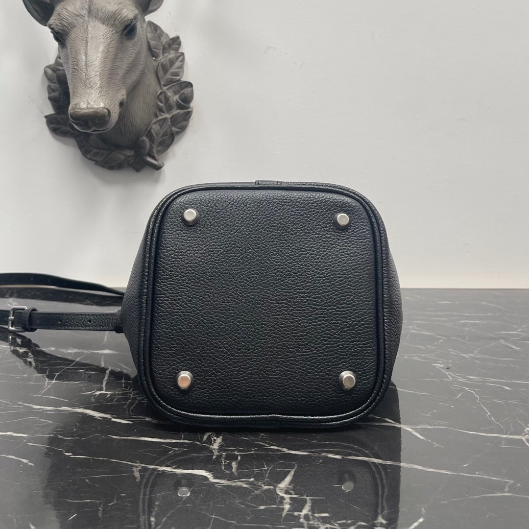 Luxe Touch Bags