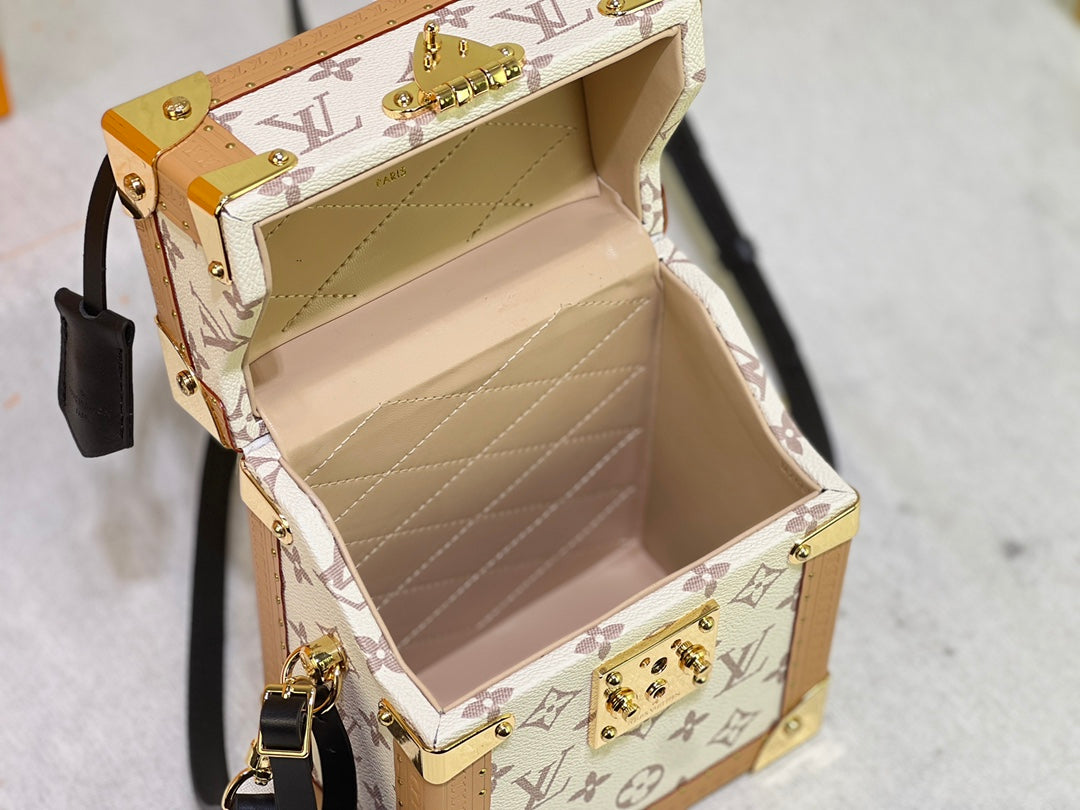 Luxe Touch Bags