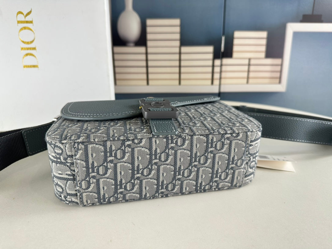 Luxe Touch Bags