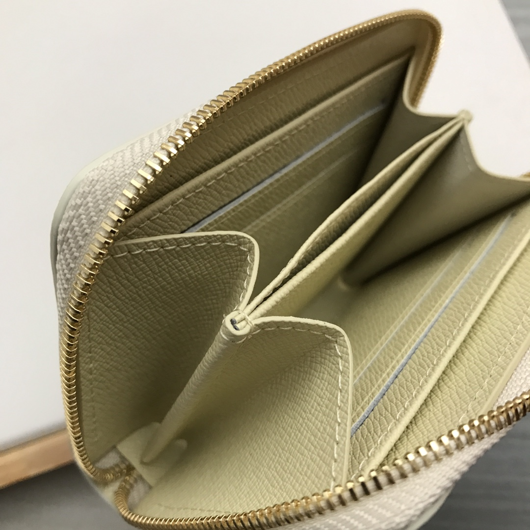 Luxe Touch Bags