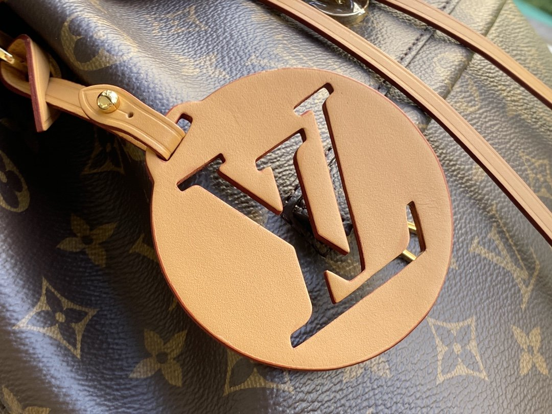 Luxe Touch Bags