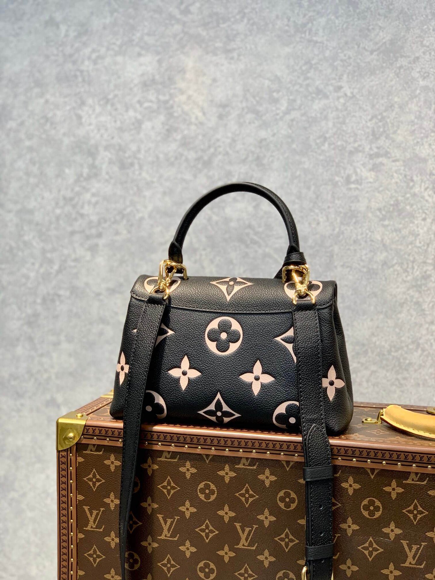 M45978 MADELEINE 24cm/BB 30cm/MM black Monogram Empreinte Silk screen