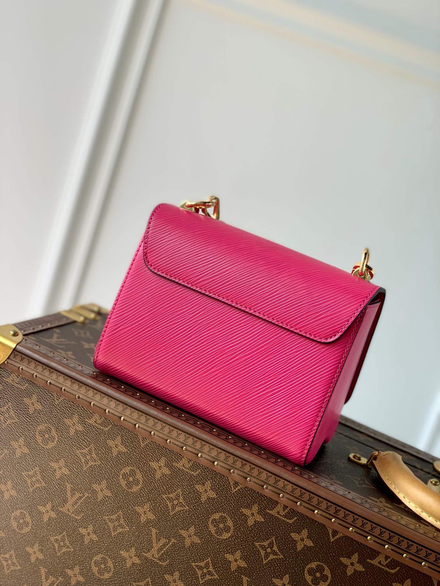 M20693 Twist PM 19cm rose red