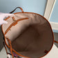 M21352 ONTHEGO MM Tote bag monogram 31cm rose red flower
