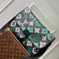 M21394 STEAMER WEARABLE WALLET Sac Plat 35CM green