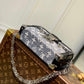 M21462 Petite Malle Monogram 20CM grey