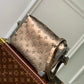 M21477 M46358 Side Trunk BB Monogram 21cm Light Gold