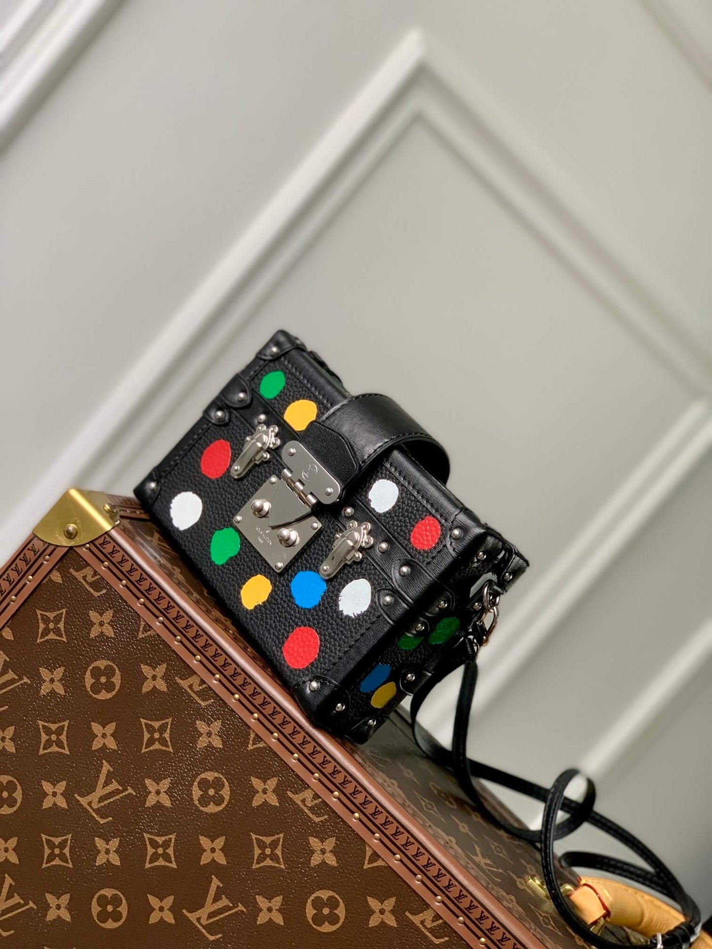 M21621 LU x YK Petite Malle 20cm Black COWHIDE/ REAL LEATHER