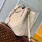 M21850 Blossom MM Handbag 30cm milk white neverfull