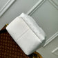 M30953 Discovery Backpack MM 40CM Optic White Monogram