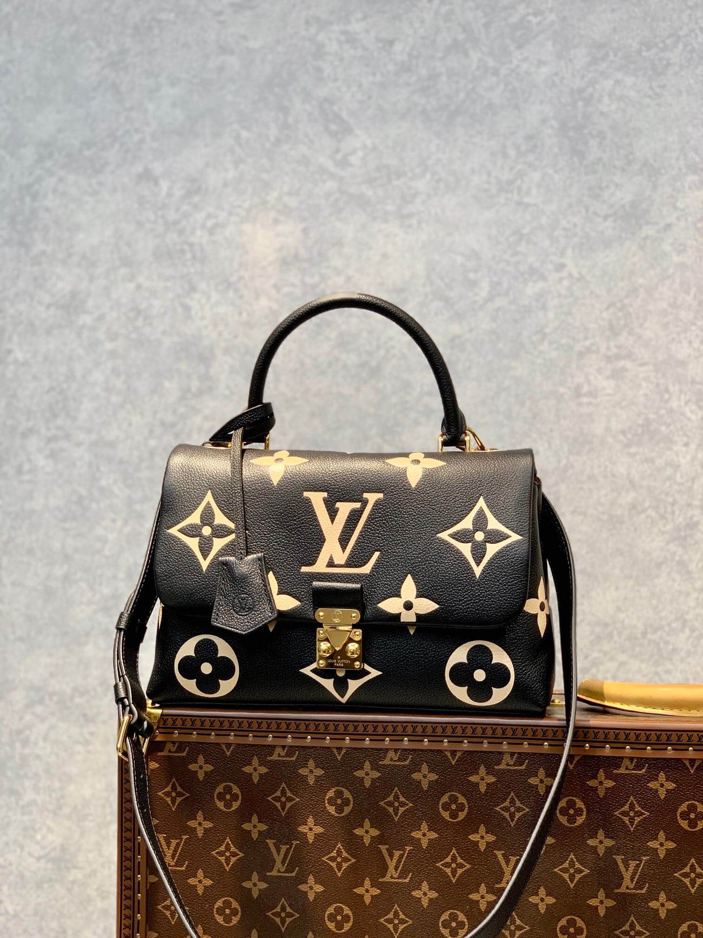 M45978 MADELEINE 24cm/BB 30cm/MM black Monogram Empreinte Silk screen