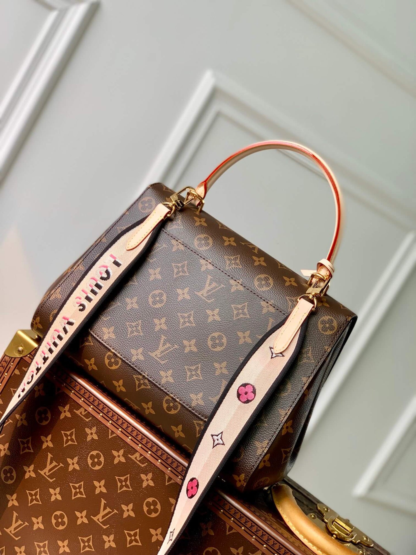 M46053 CLUNY MM Handbag Monogram 33cm Free shipping