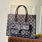M46154 OnTheGo black totes 34cm