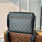 M46255 District PM Taïga 26cm monogram Eclipse black man bag