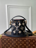 M46291 Nano Noé Monogram 16cm black