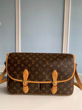 M51273 Boulogne Sac Plat Monogram 37CM