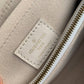 M53937 Hold Me Handbag dirty white 23cm New Wave