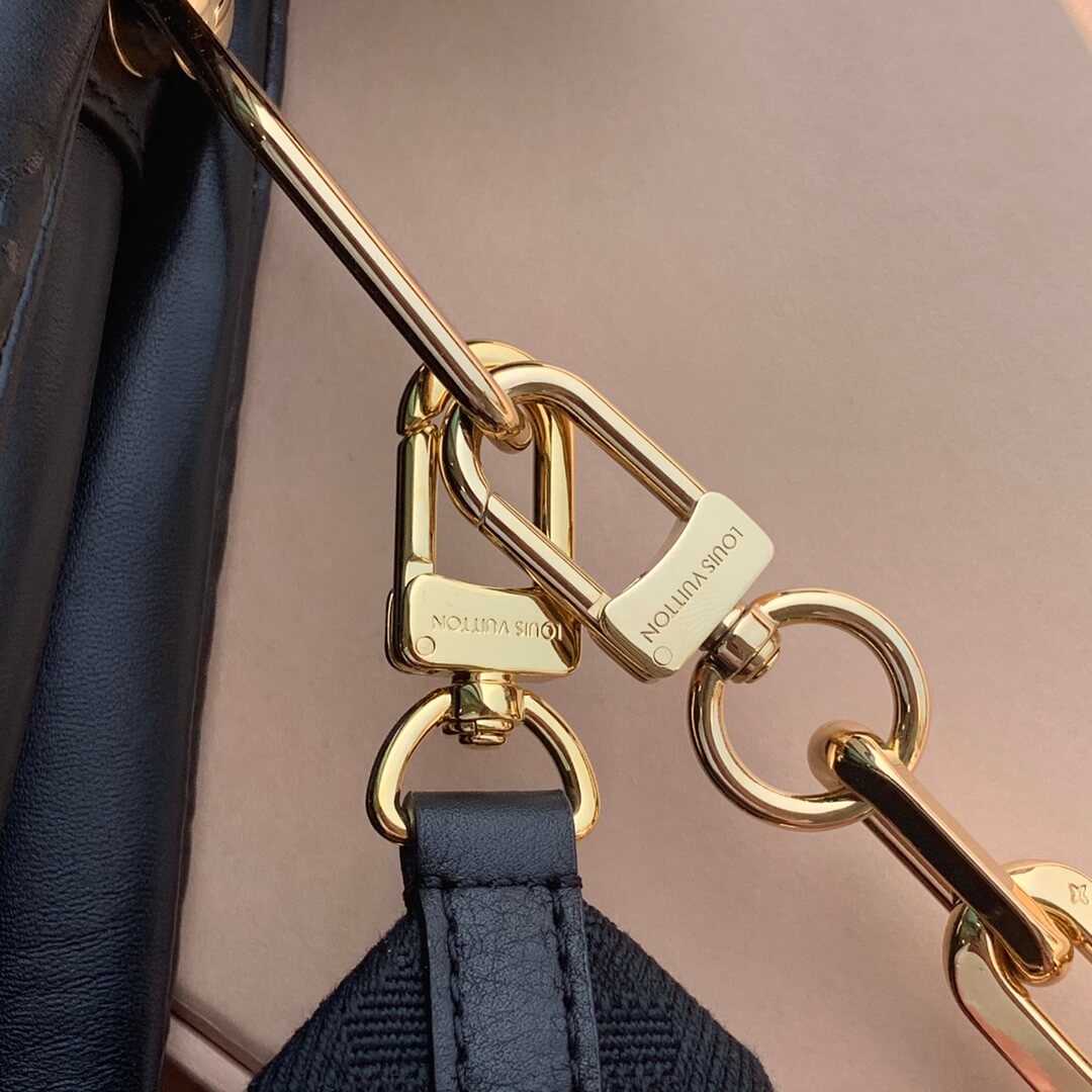 M57790 Coussin Monogram PM 26cm black Female bag All leather
