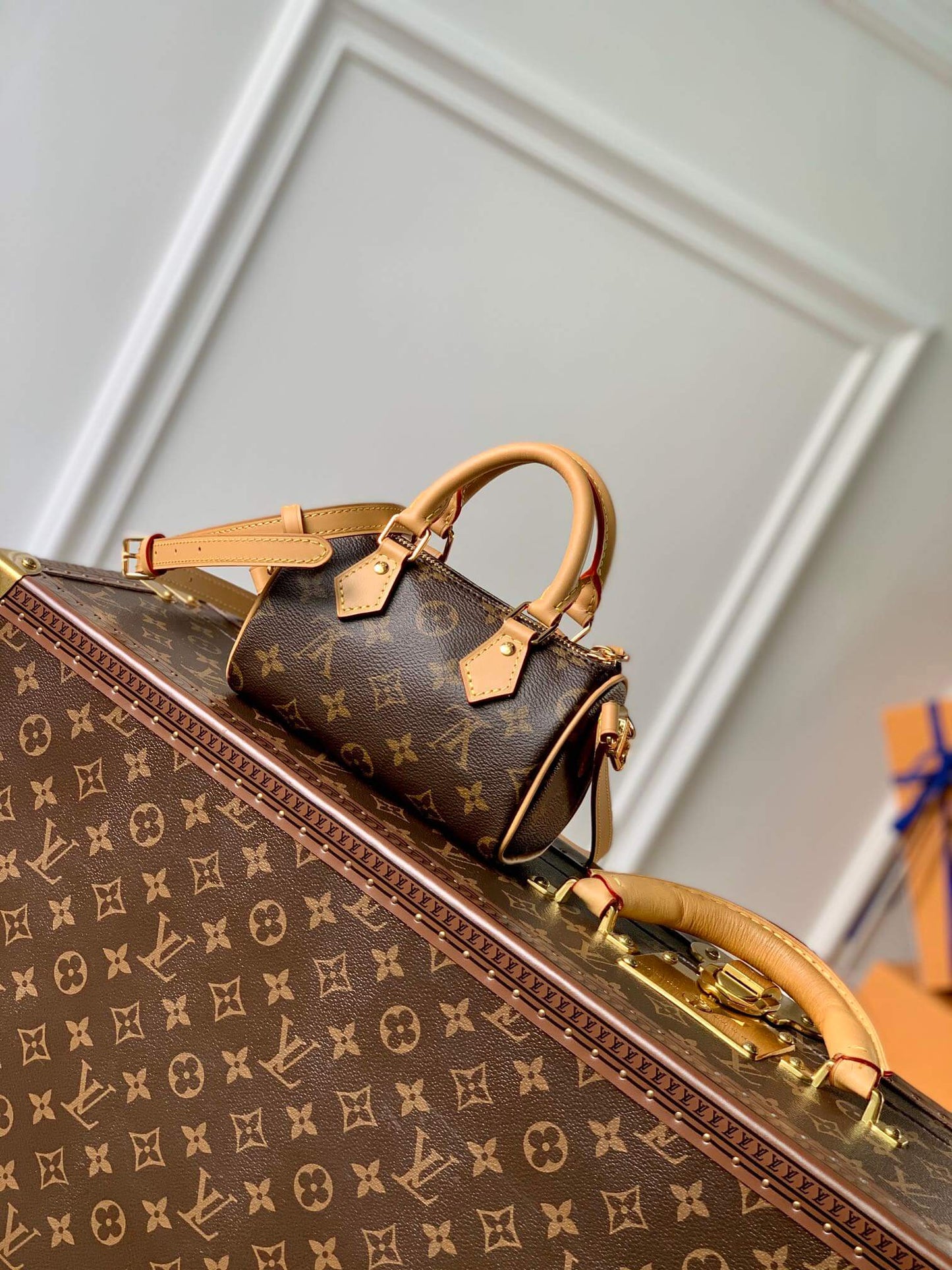 M81085 NANO SPEEDY Monogram 16cm Khaki