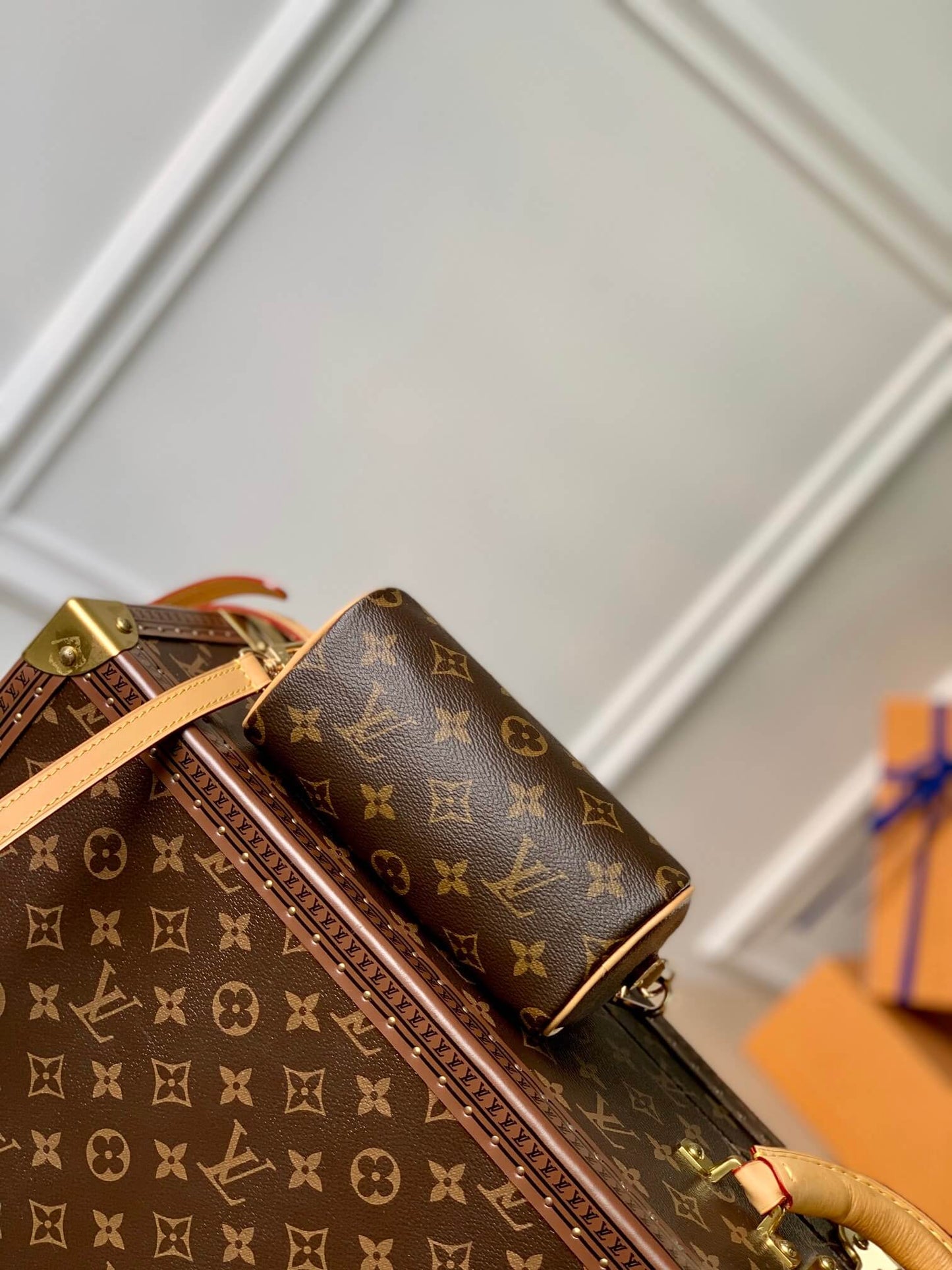 M81085 NANO SPEEDY Monogram 16cm Khaki