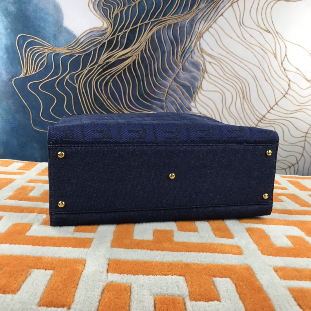 Luxe Touch Bags