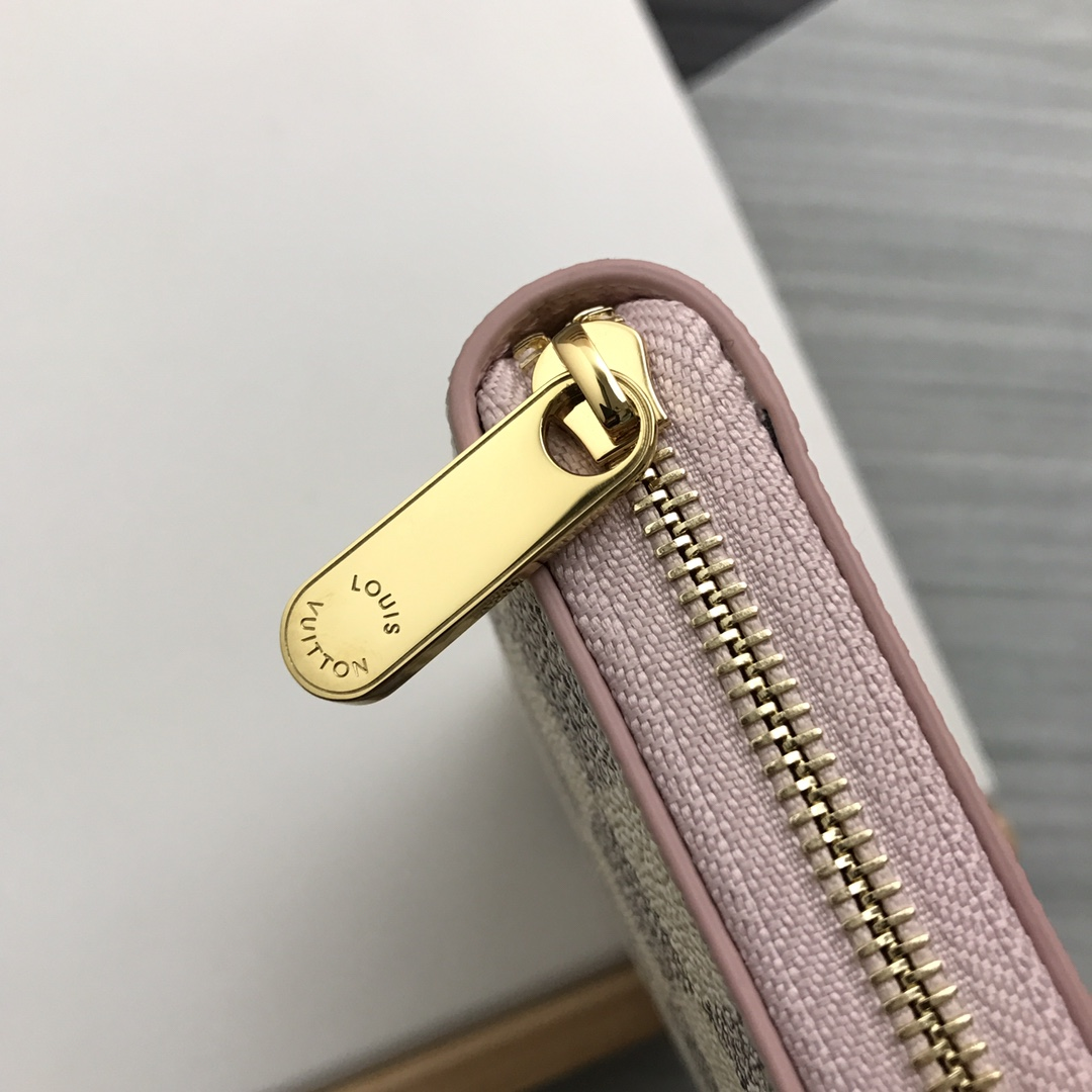 Luxe Touch Bags