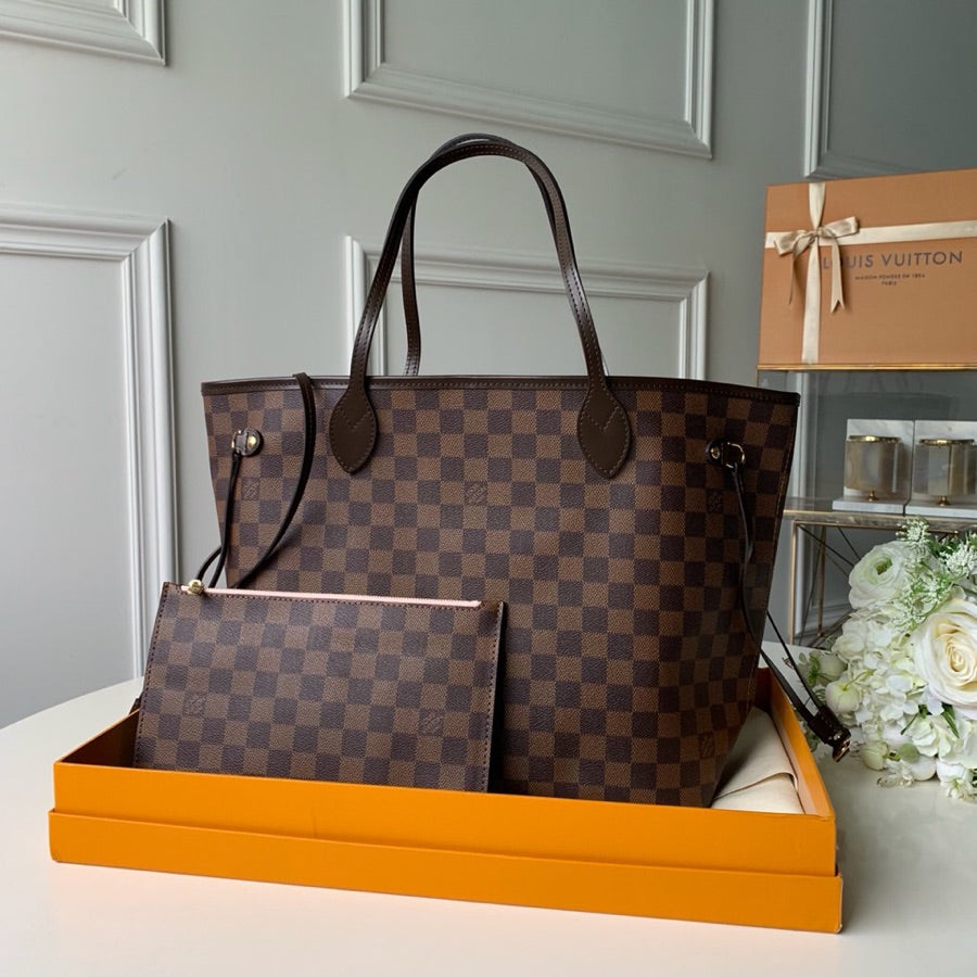 Neverfull MM Damier PINK inside Azur Bag N41603