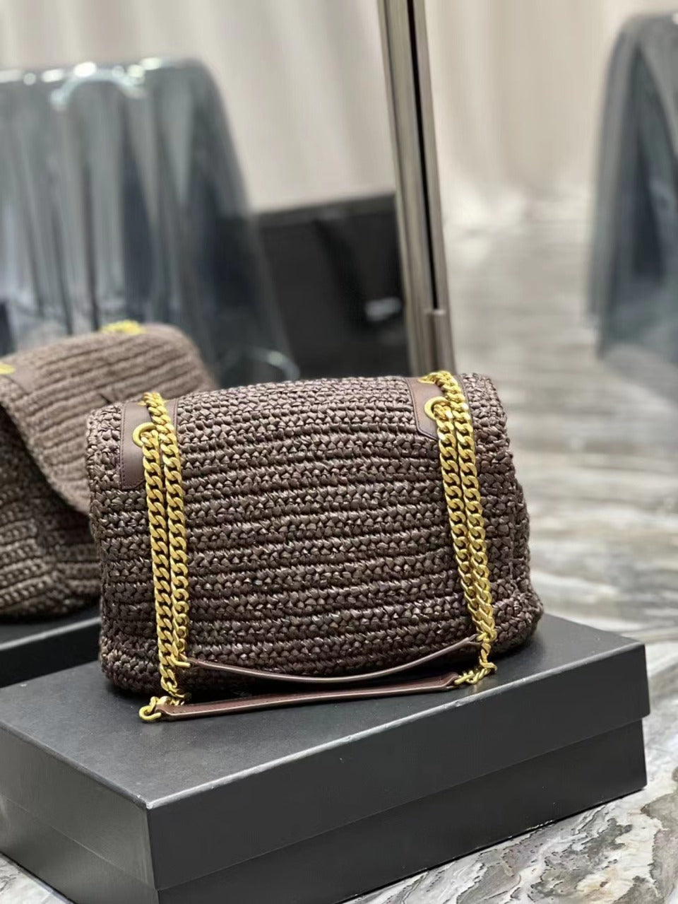Elite Carryalls