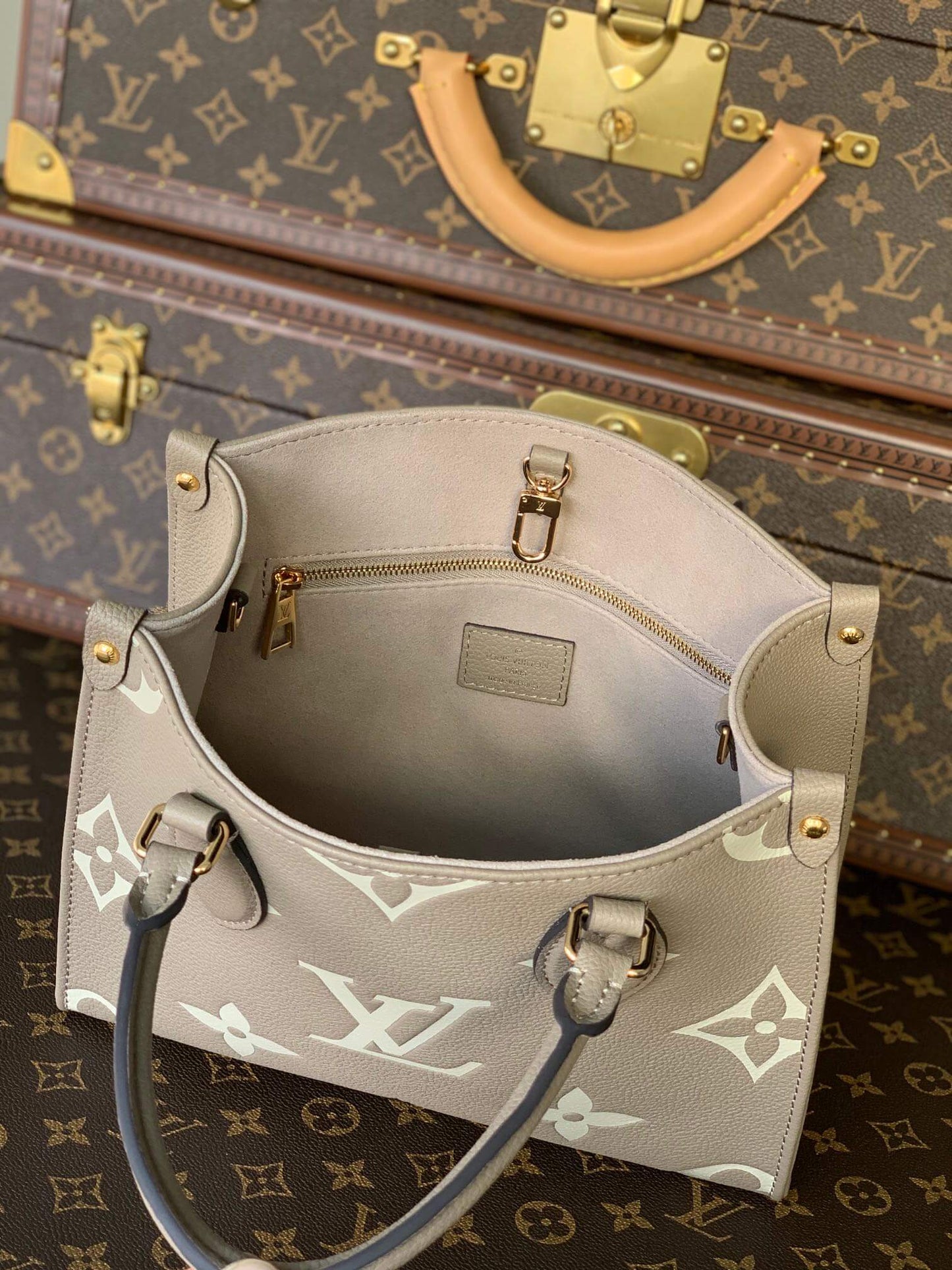M45659 ONTHEGO PM tote bag monogrm empreinte leather grey