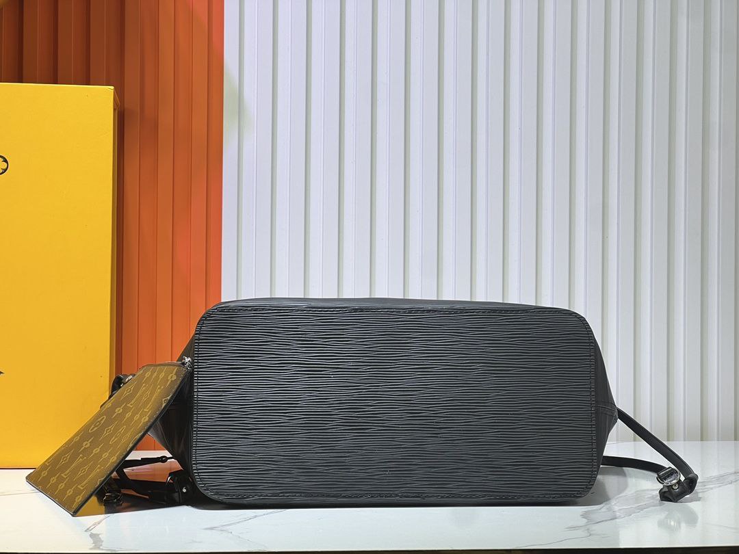 LV Neverfull MM Epi Leather with Pochette Noir