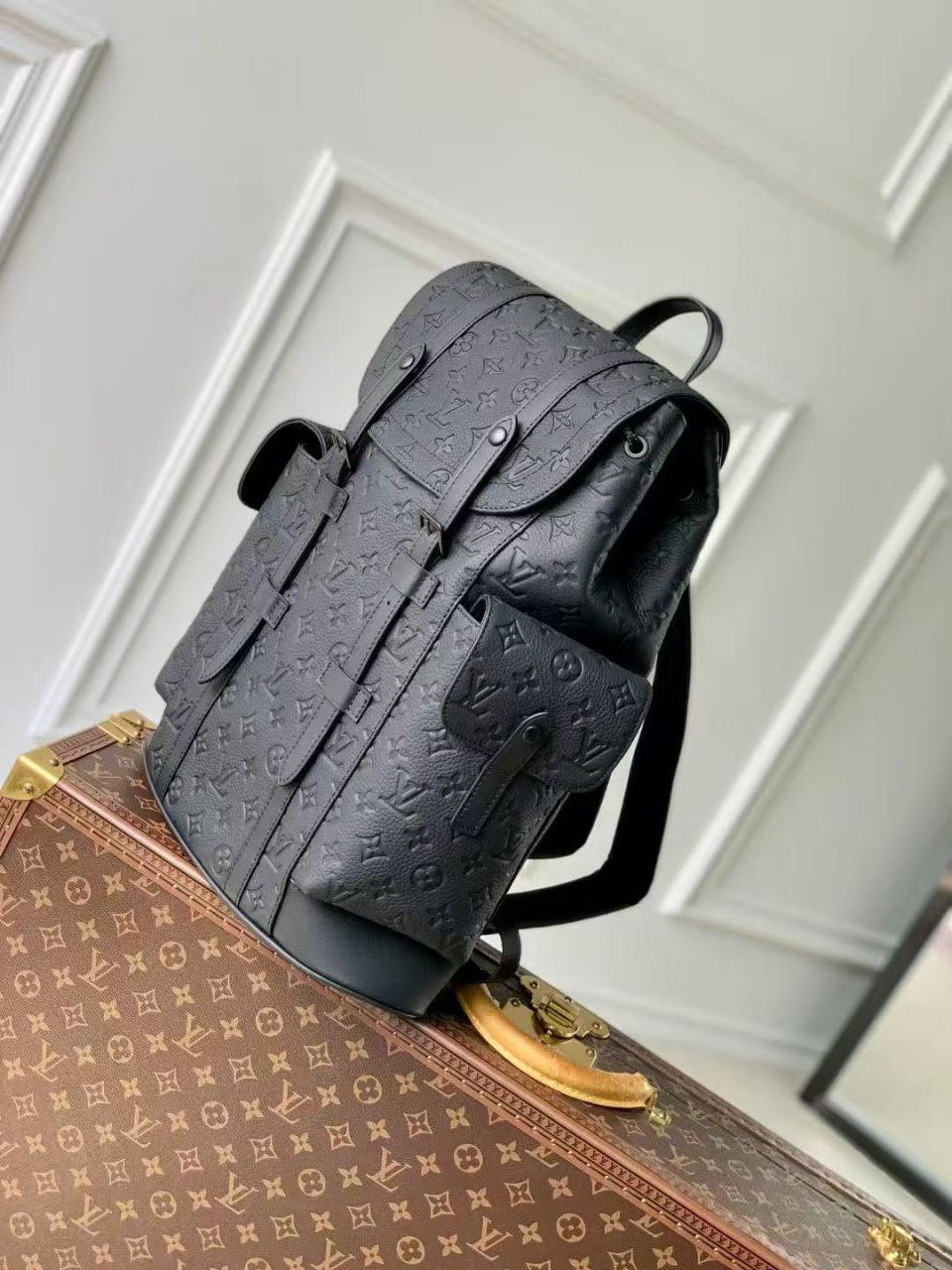 Louis Vuitton Christopher MM Backpack ‘Black’ M55699