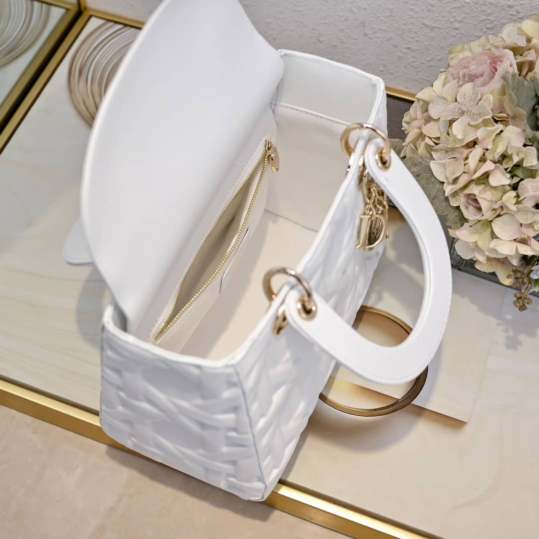 Luxe Touch Bags - Lady Luxe Touch  Quilted
