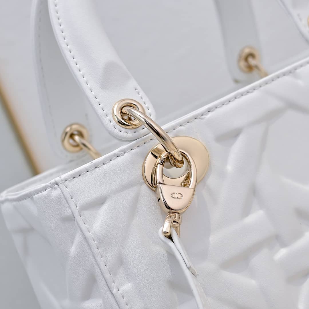 Luxe Touch Bags - Lady Luxe Touch  Quilted