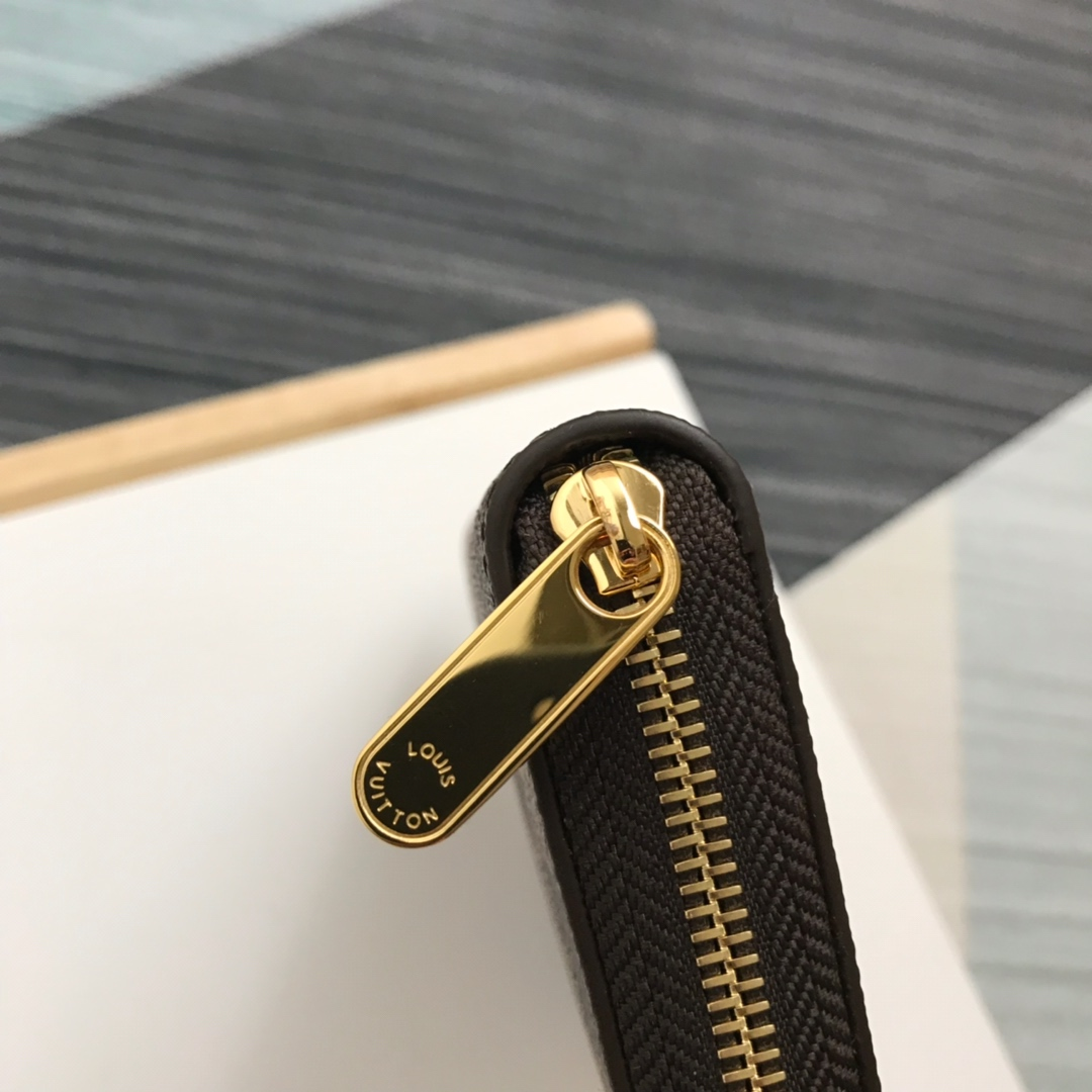 Luxe Touch Bags