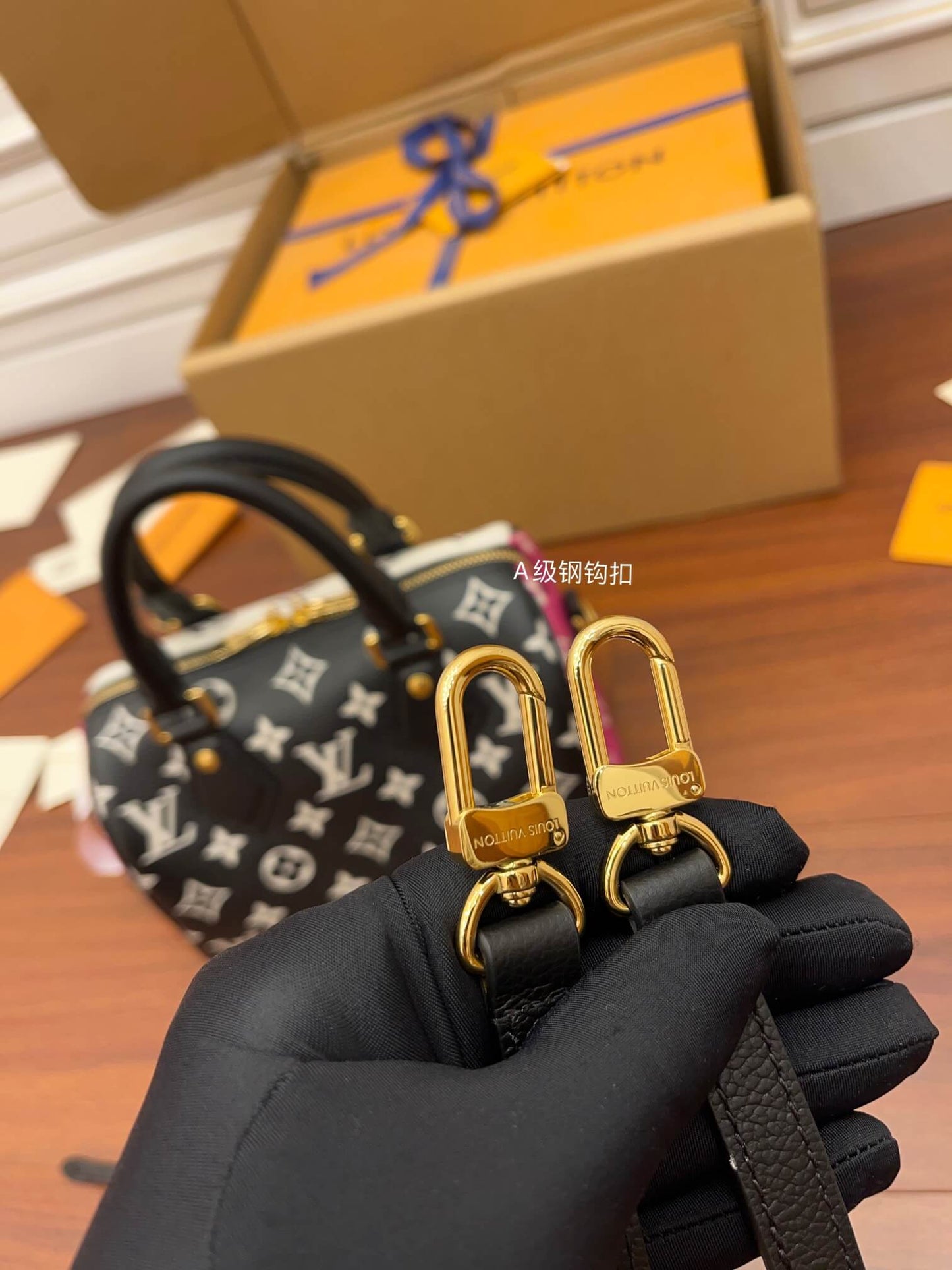 M46088 Speedy Bandouliere 20 Bag ROSE BLACK WHITE