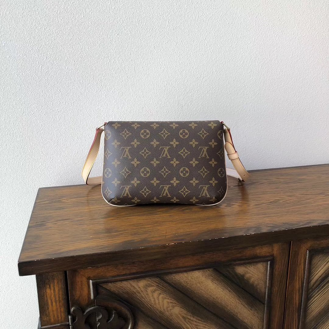 Luxe Touch Bags