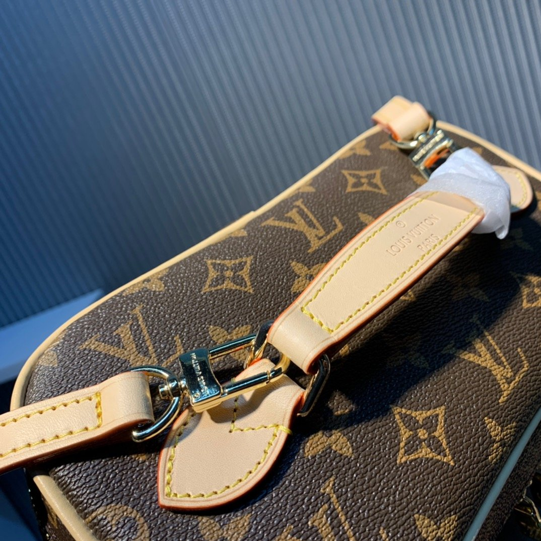 Elite Carryalls