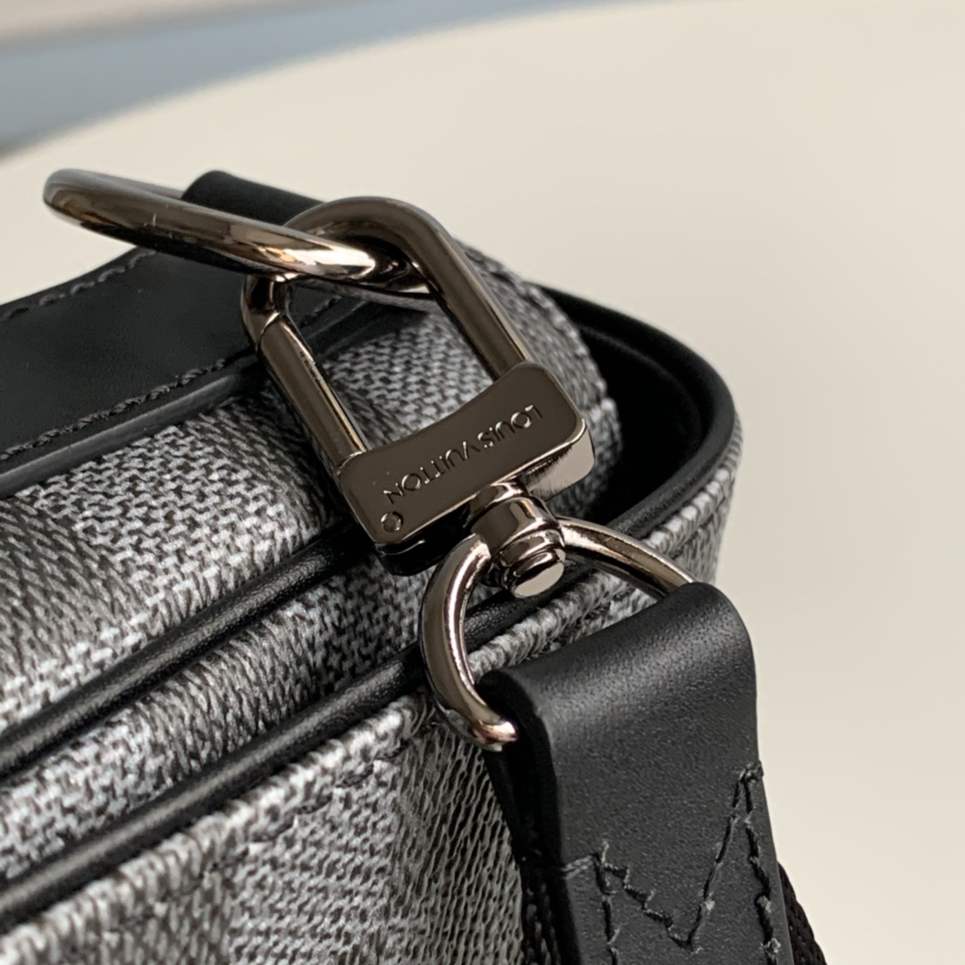 Luxe Touch Bags