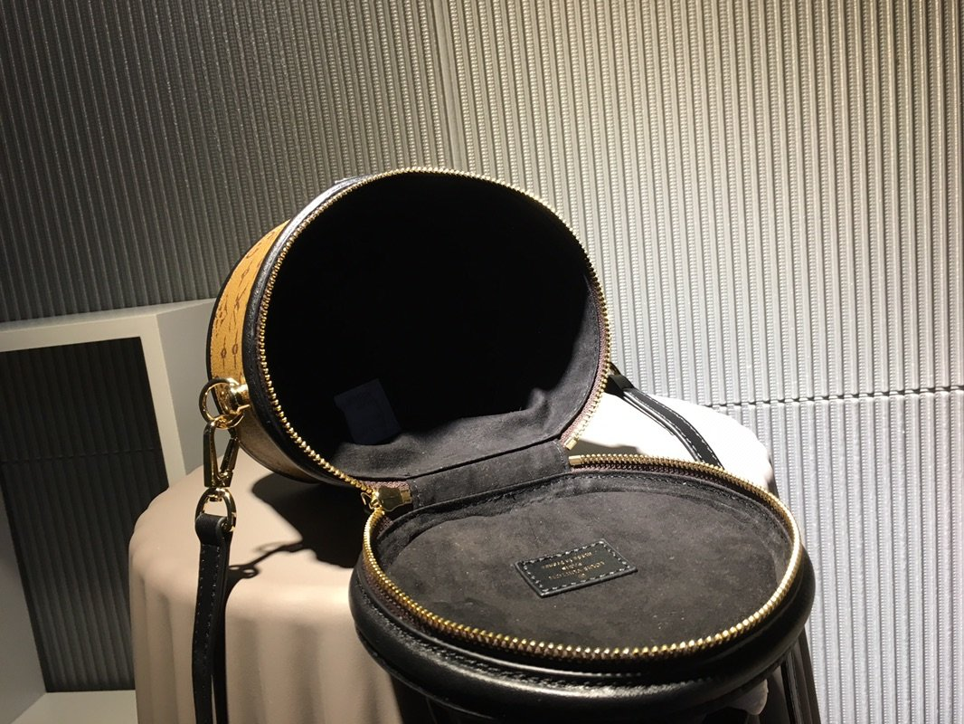 Luxe Touch Bags